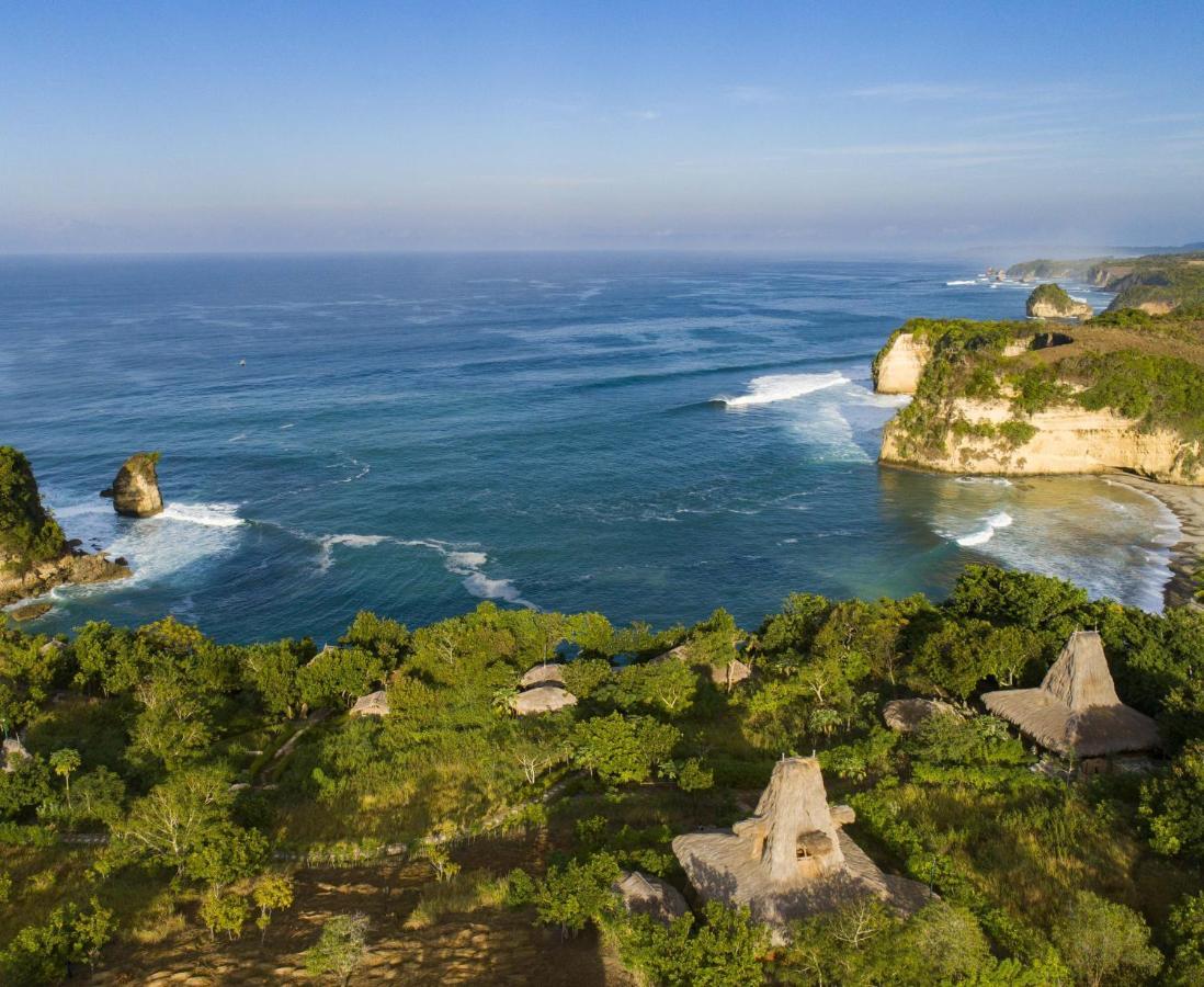 Ngalung Kalla Retreat Waikabubak Exterior foto